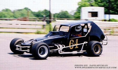 07.03.03_064_UNK_FLM_2003_1.jpg (42745 bytes)